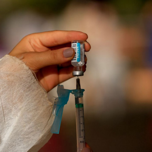 Estudo sugere que homens são principais transmissores do coronavírus