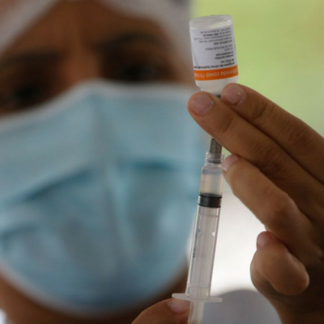 Rio recebe nova remessa de vacinas contra covid-19