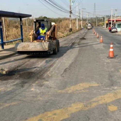 Avenida Japão começa a receber recapeamento asfáltico