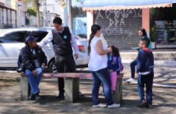 Said defende postos com mais remédios e médicos