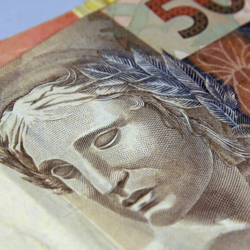 Prévia da inflação oficial fica em 0,89% em agosto