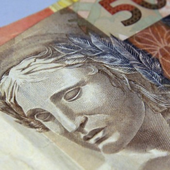 Prévia da inflação oficial fica em 0,89% em agosto