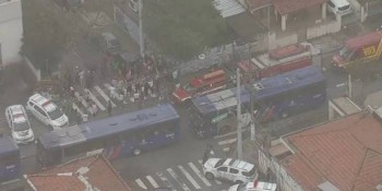 Professora morre e cinco pessoas ficam feridas em ataque à escola