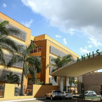 Anvisa diz que reação indesejada a vacinas precisa ser comunicada
