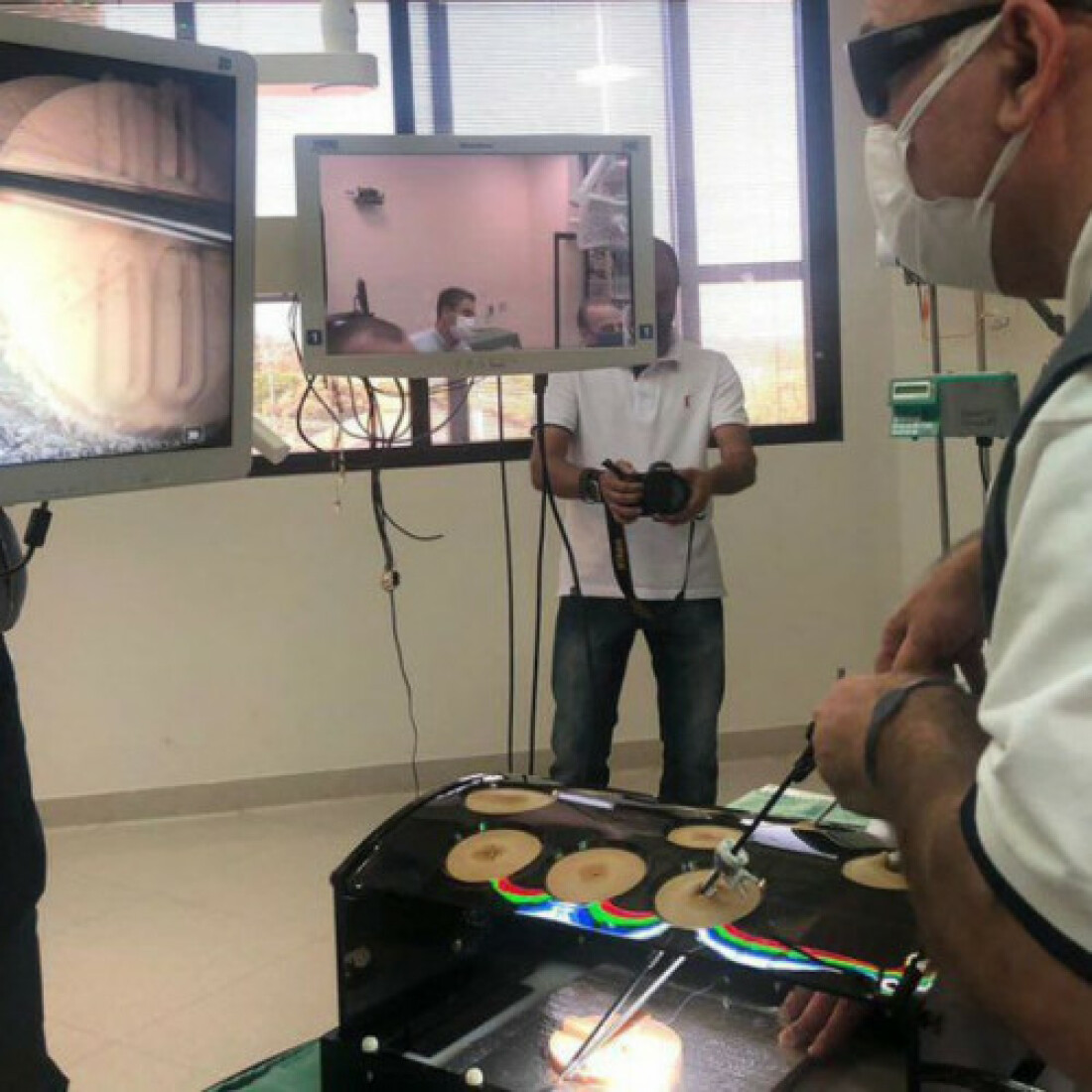 Queiroga anuncia em São Paulo verba para equipamentos de radioterapia