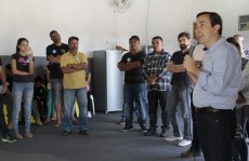 Marcus Melo percorre bairros para apresentar propostas