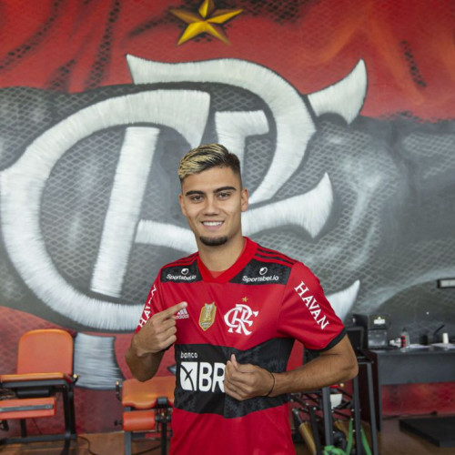 Flamengo apresenta novo reforço e dirigente fala sobre Arrascaeta