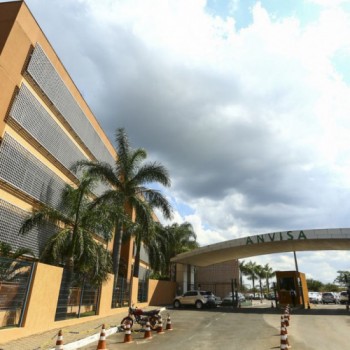 Covid-19: Anvisa flexibiliza regras para importação de vacinas