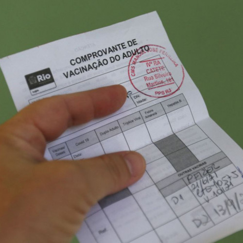 Mais da metade das prefeituras concorda com “passaporte” da vacina