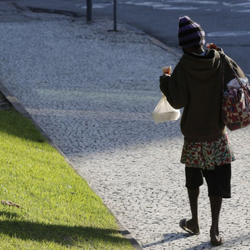 Pandemia aumenta número de moradores em situação de rua no Rio