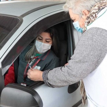 Alto Tietê começa a vacinar adolescentes contra a Covid