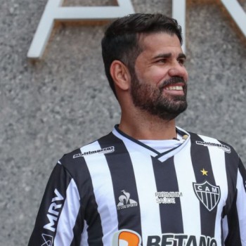 Atlético-MG apresenta oficialmente Diego Costa, que vestirá camisa 19