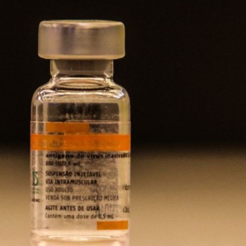 Butantan recebe matéria-prima para 7 milhões de doses da CoronaVac