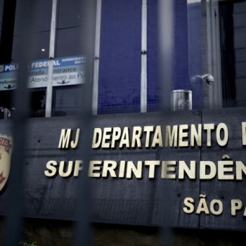 PF deflagra operação contra fraudes financeiras e lavagem de dinheiro