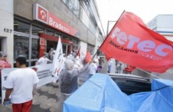 Bancários podem entrar em greve na próxima semana