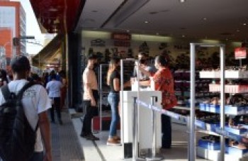 Terminam hoje restrições para público e horário