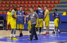 Invencível Mogi/Helbor recebe o XV de Piracicaba no Hugo Ramos