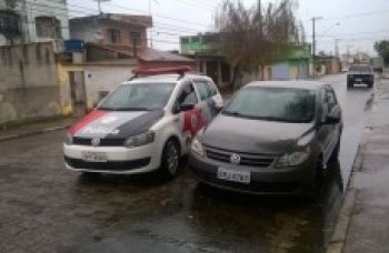 Dupla tenta furtar automóvel em Jundiapeba: