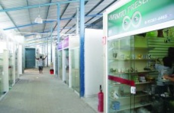 Shopping Popular abre sem a estrutura pronta