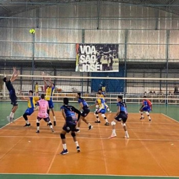 Vôlei Mogi enfrenta hoje o Guarulhos fora de casa