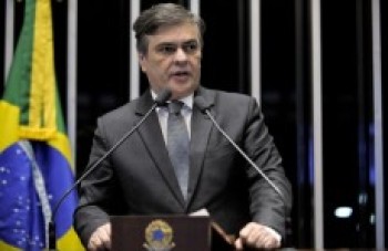 Partidos vão ao STF contra os direitos políticos de Dilma