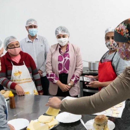 Prefeitura de Ferraz retoma atividades do CIS com curso