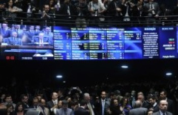 Partidos recorrem ao STF para tentar barrar votação fatiada