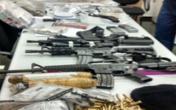 Polícia Civil faz operação em Bertioga e demais municípios e apreende arsenal