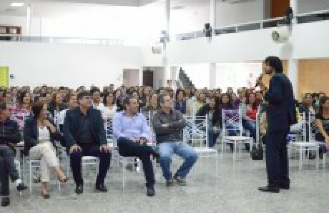 Palestra reúne servidores da Saúde e Promoção Social