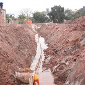 Obras do "Piscinão de Ferraz" continuam a todo vapor