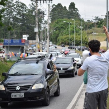 Movimento Pedágio Não reúne 600 pessoas na Mogi-Dutra