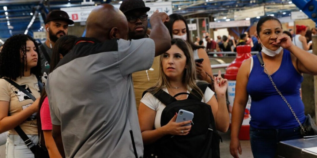 SP: metroviários fazem nova assembleia; linhas funcionam parcialmente