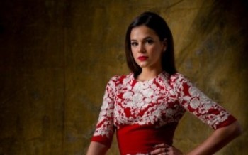 Bruna Marquezine vive personagem maduro