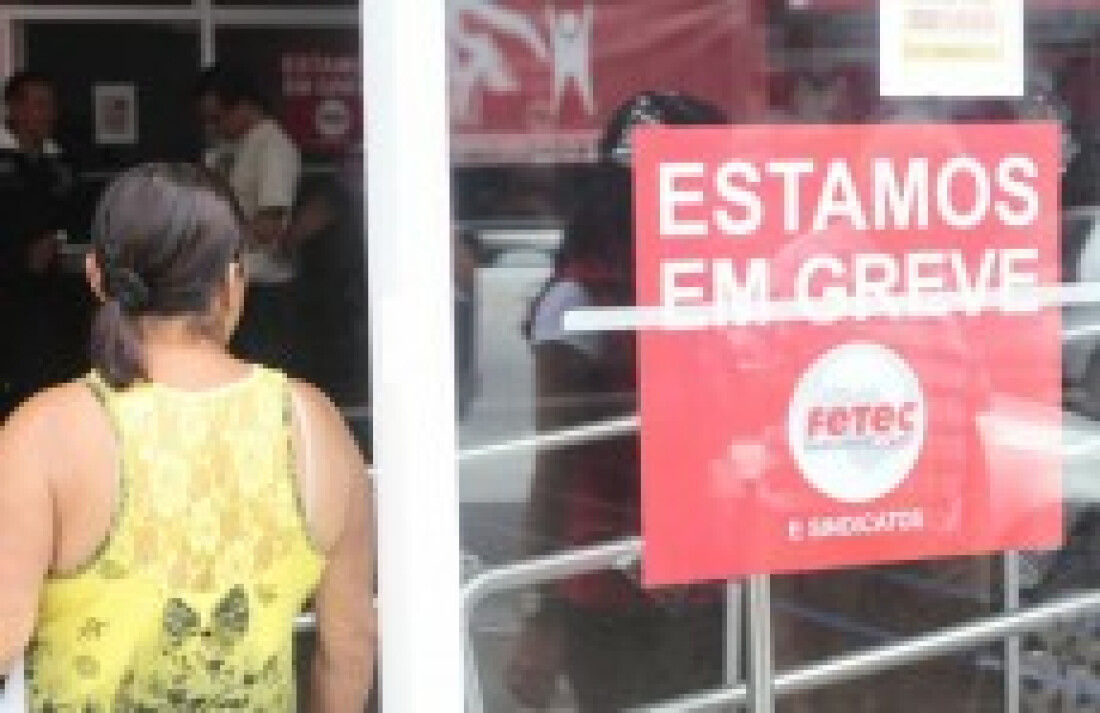 Fenaban oferece 7% de reajuste para os bancários
