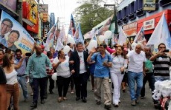 Caminhada reúne 500 participantes