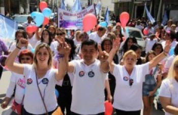 Ashiuchi participa da "Caminhada pelo Empoderamento da Mulher"