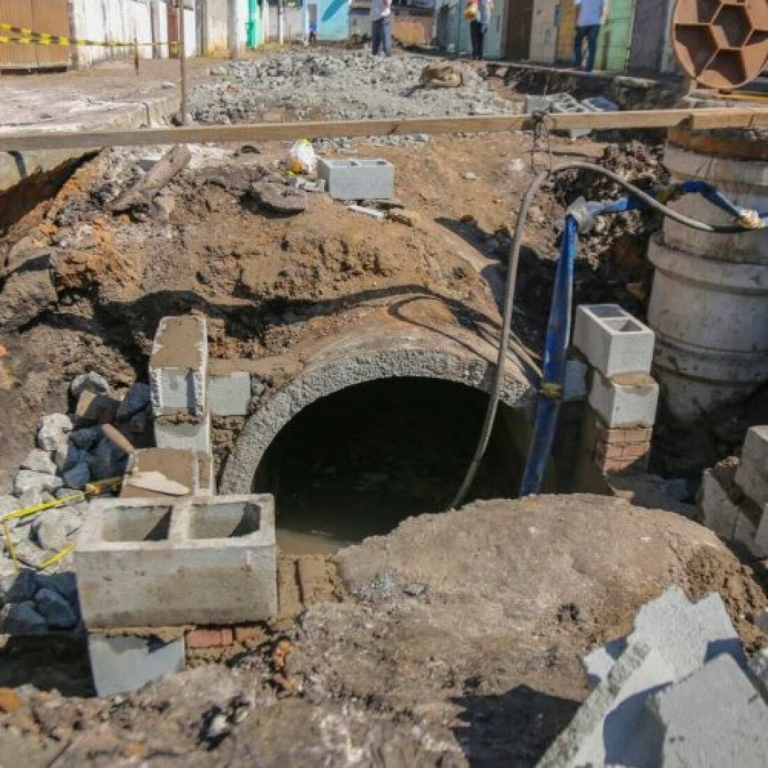Vila Lúcia e Jd. Itamarati recebem obras de drenagem