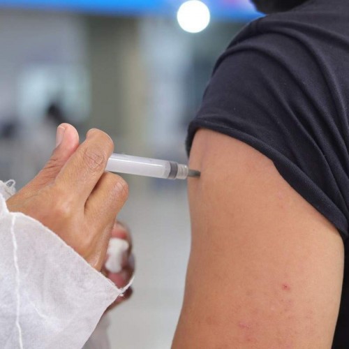 Vacinação contra Covid é ampliada para amanhã