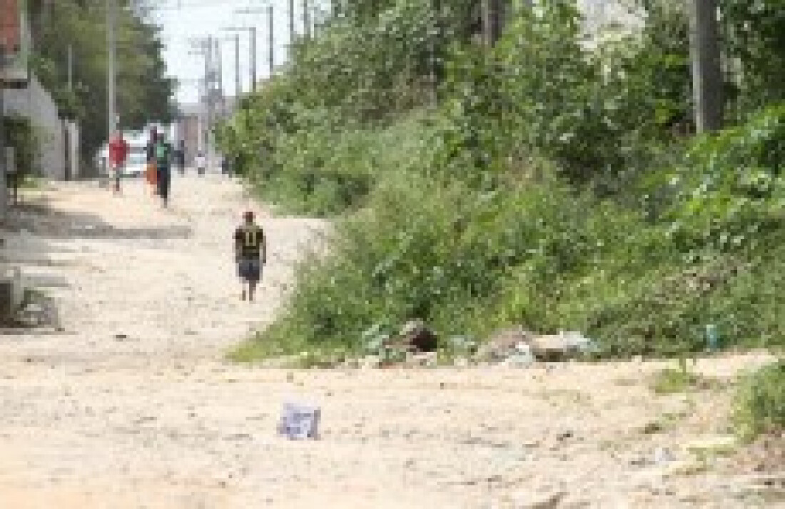 Moradores reivindicam rede para abastecimento de água