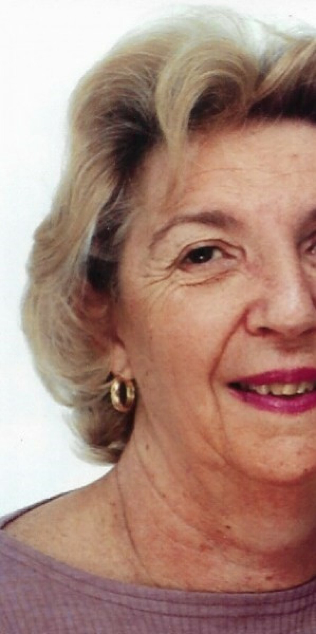 Nova escola homenageia a professora Áquie Erruzo de Lara