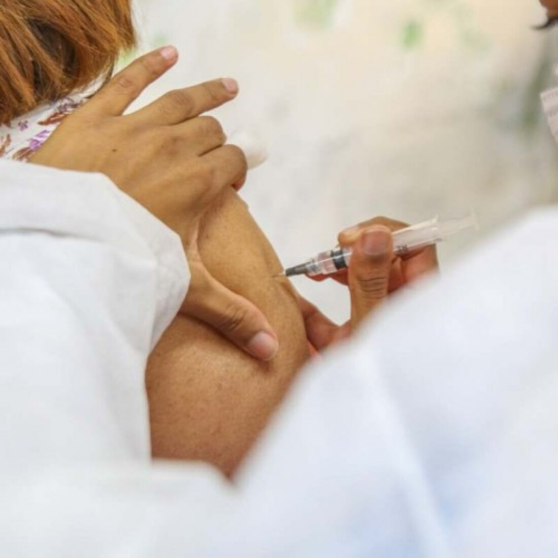 Mais de 26 mil moradores de Poá são vacinados
