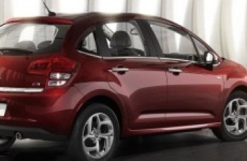 Citroën faz duelo de custo entre C3 PureTech e moto