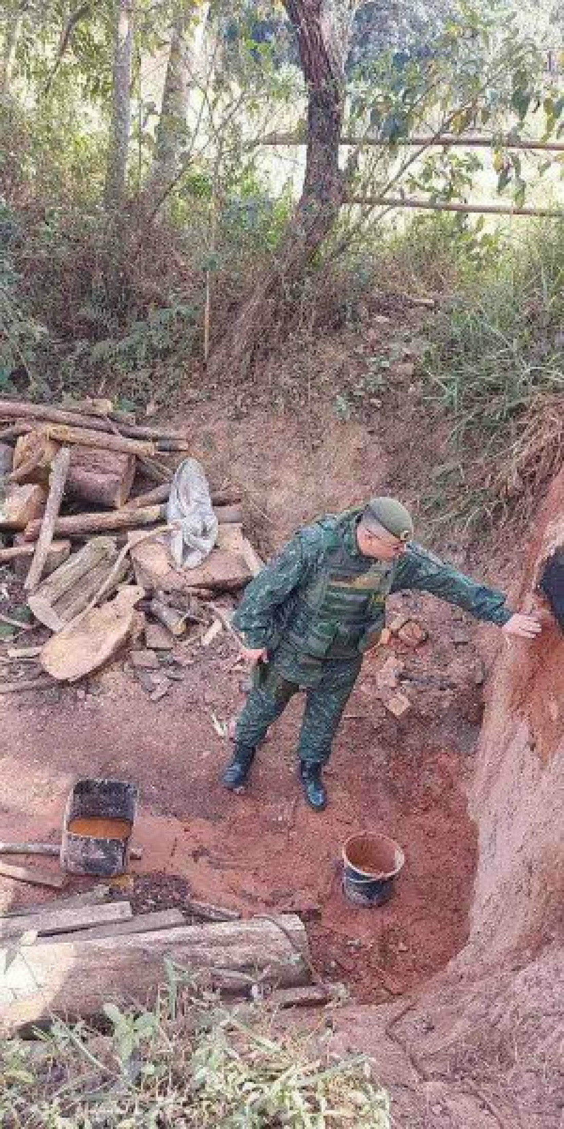 ? Carvoaria em Itaquá