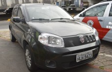 Menores usam arma falsa durante assalto