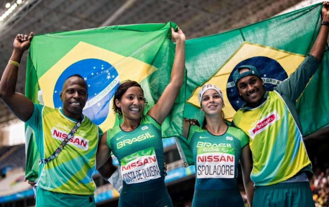 Brasil leva ouro no salto em distância