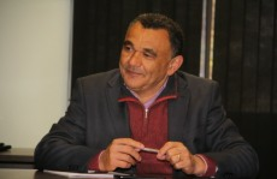 Ferraz tem forte disputa com 1% de vantagem para Izidro