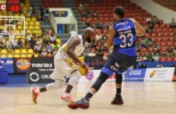 Mogi /Helbor vence o Bauru e soma 13 vitórias no Paulista