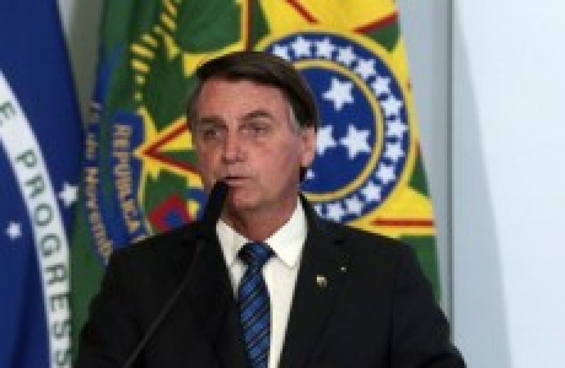 Ex-cunhada liga Jair Bolsonaro a esquema