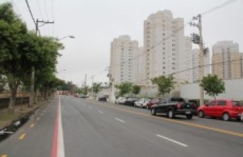 Moradores pedem vagas para carros