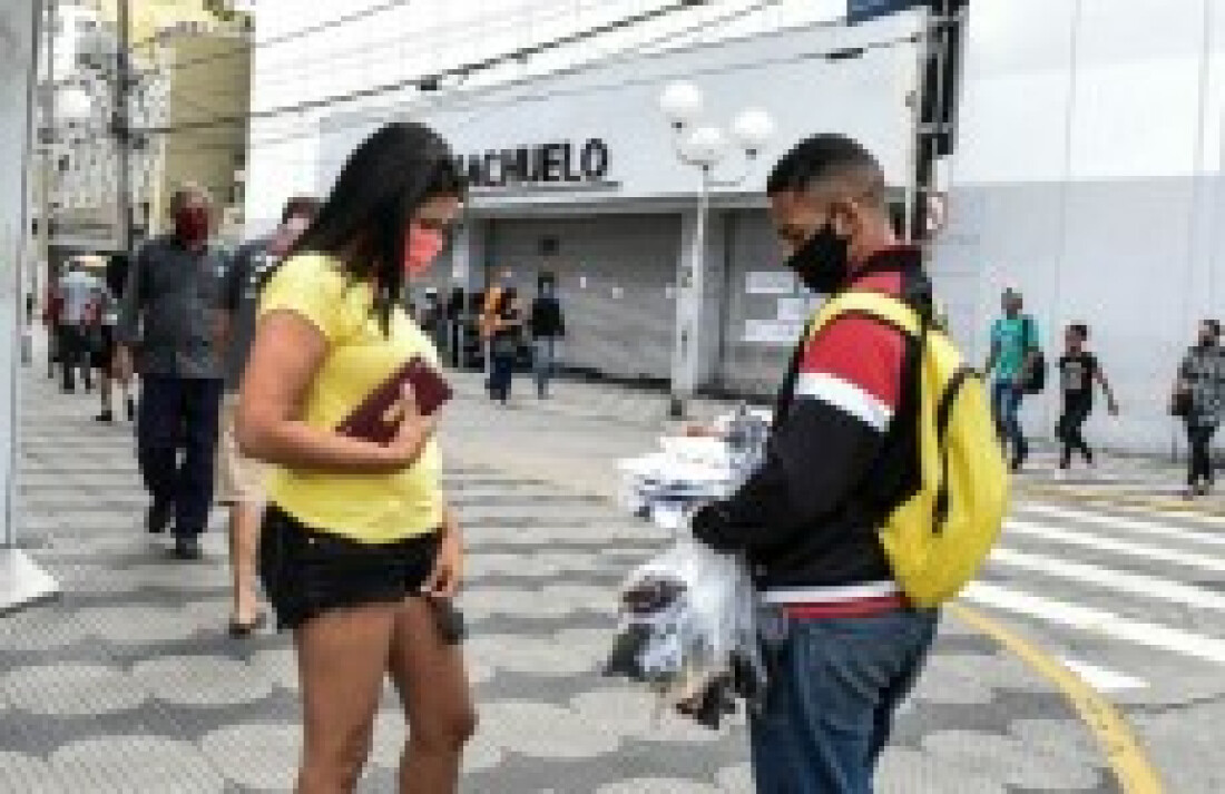 Prefeitura isenta comércio ambulante de taxas